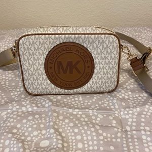 Michael Kors Cross Body Bag